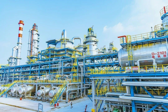 打造世界級高科技一體化綠色石化基地——鎮(zhèn)海煉化
